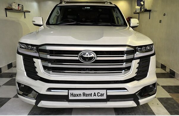 Toyota Land Cruiser V8 for Rent in Islamabad & Rawalpindi | Luxury 4x4 Hire Service